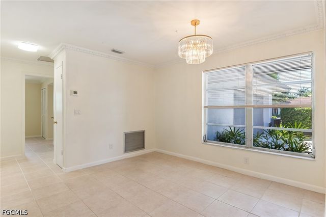 5661 Eichen CIR E, Fort Myers, FL 33919