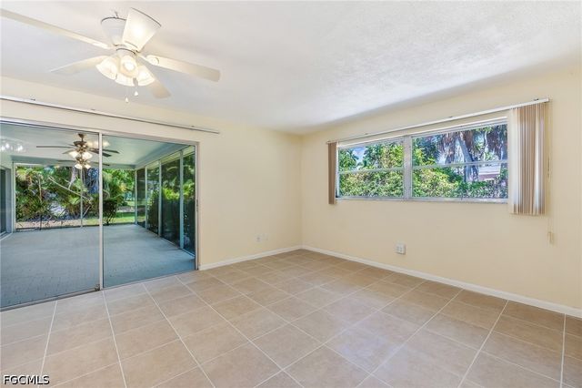 5661 Eichen CIR E, Fort Myers, FL 33919