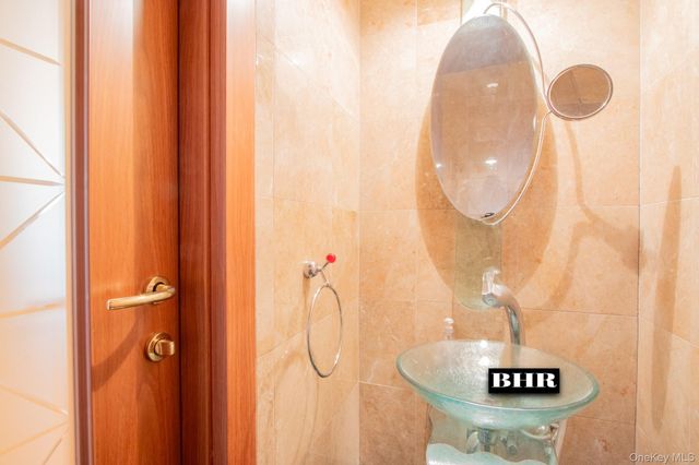 4270 Ocean Avenue, Brooklyn, NY 11235