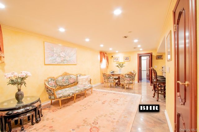 4270 Ocean Avenue, Brooklyn, NY 11235