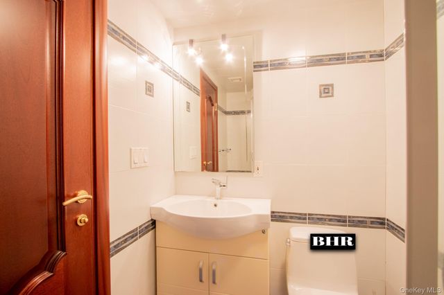 4270 Ocean Avenue, Brooklyn, NY 11235