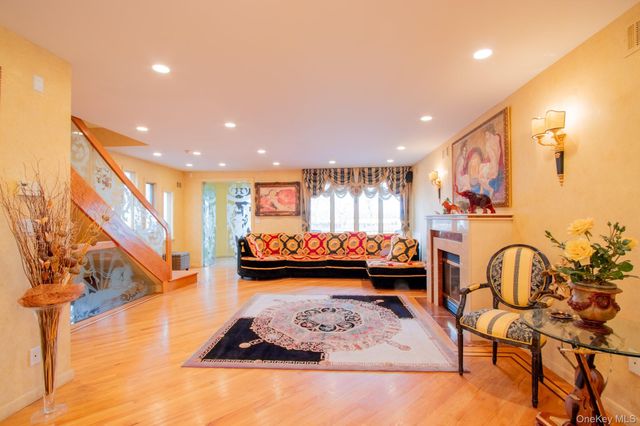 4270 Ocean Avenue, Brooklyn, NY 11235