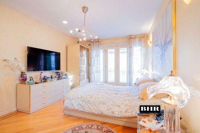 4270 Ocean Avenue, Brooklyn, NY 11235