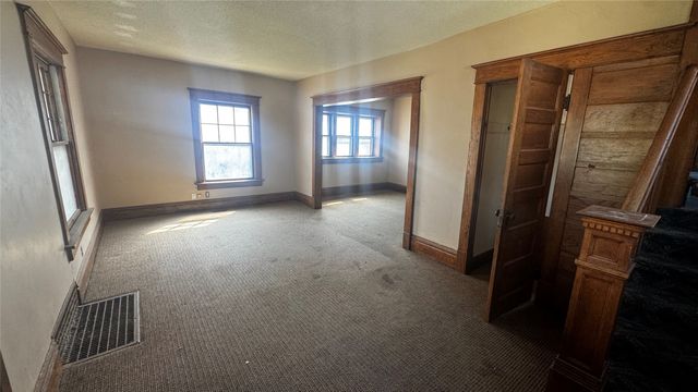1330 18th Street, Des Moines, IA 50314