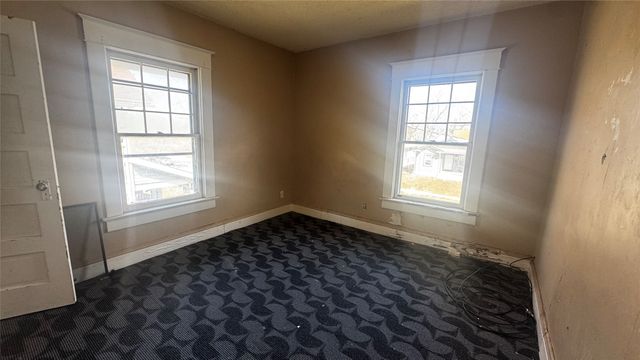 1330 18th Street, Des Moines, IA 50314