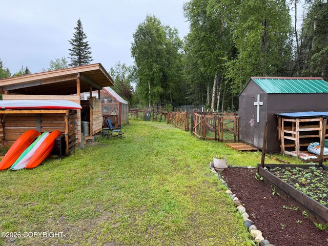 6920 W Beverly Lake Road, Wasilla, AK 99623