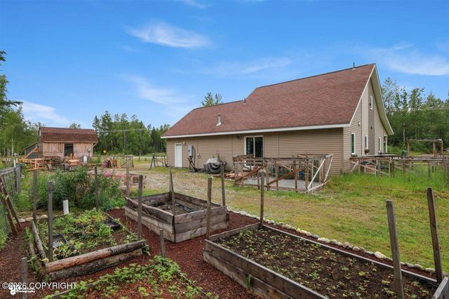 6920 W Beverly Lake Road, Wasilla, AK 99623