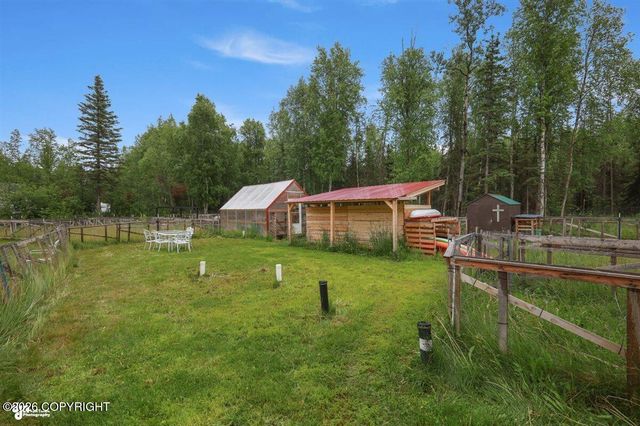 6920 W Beverly Lake Road, Wasilla, AK 99623