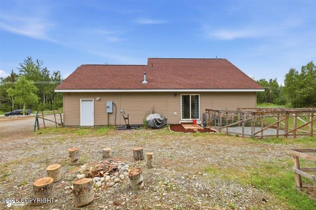 6920 W Beverly Lake Road, Wasilla, AK 99623