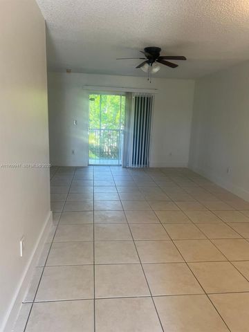 438 NE 210th Cir Terrace 202-4B, Miami, FL 33179