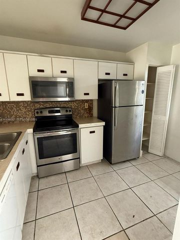 438 NE 210th Cir Terrace 202-4B, Miami, FL 33179