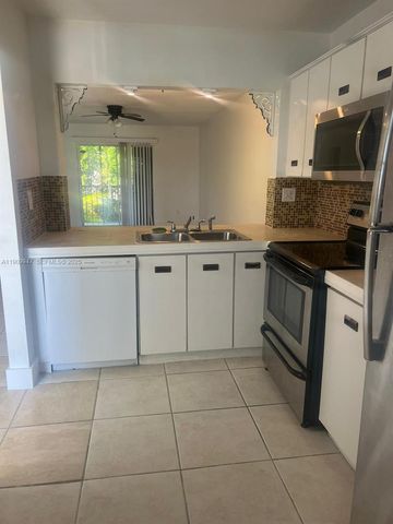 438 NE 210th Cir Terrace 202-4B, Miami, FL 33179