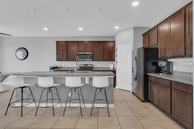 2172 BUR OAK BOULEVARD, St Cloud, FL 34771