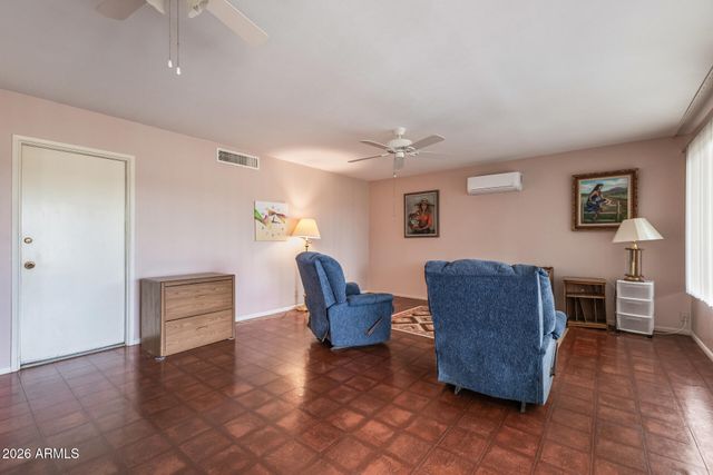 10126 W BROOKSIDE Drive, Sun City, AZ 85351