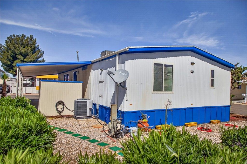 Image 24 of property listing at 13393 Mariposa Road 78, Victorville, CA 92392