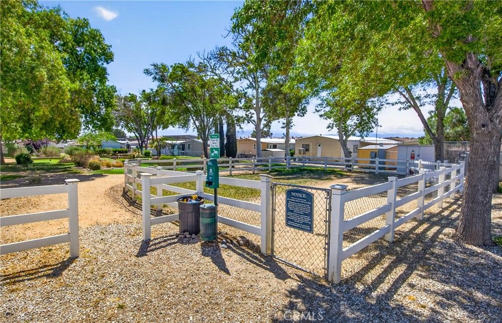Image 26 of property listing at 13393 Mariposa Road 78, Victorville, CA 92392