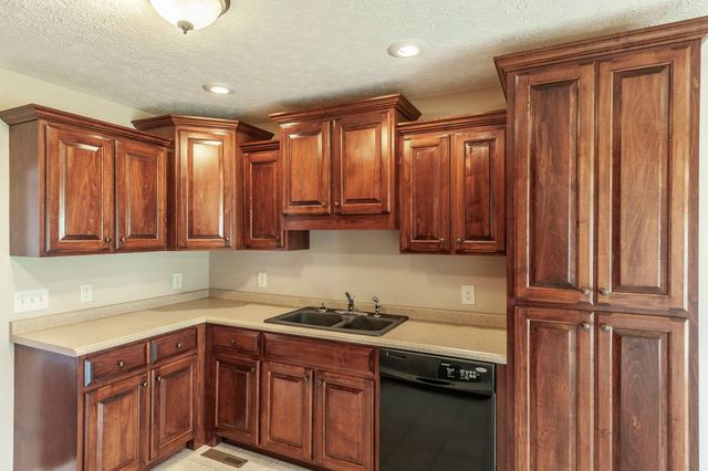 7535 Swift Rd, Greenbrier, TN 37073