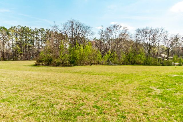 7535 Swift Rd, Greenbrier, TN 37073