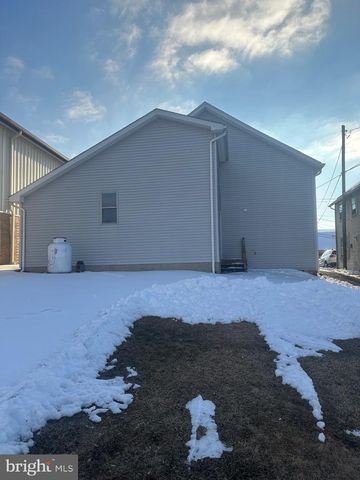 119 N 2ND ST, Mcconnellsburg, PA 17233