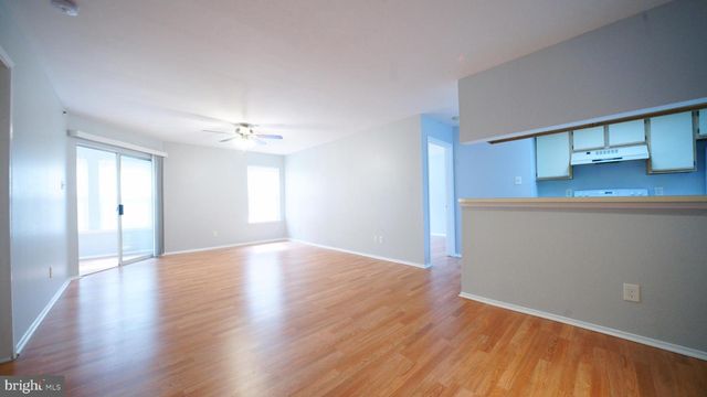 3311 WYNDHAM CIR #1201, Alexandria, VA 22302