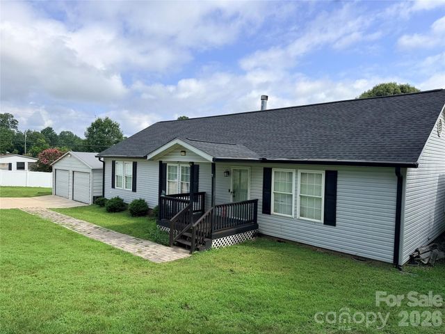 205 Moss Drive, Concord, NC 28027