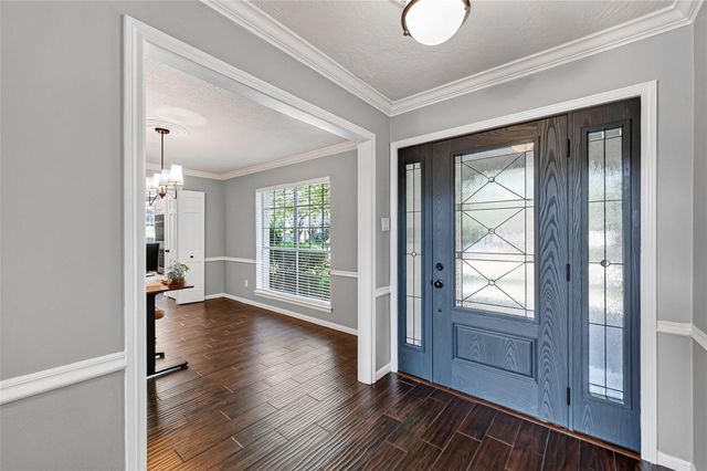 1638 Fall Valley Drive, Houston, TX 77077