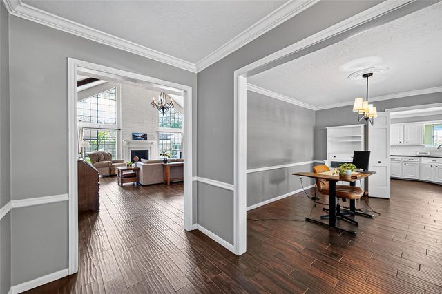 1638 Fall Valley Drive, Houston, TX 77077