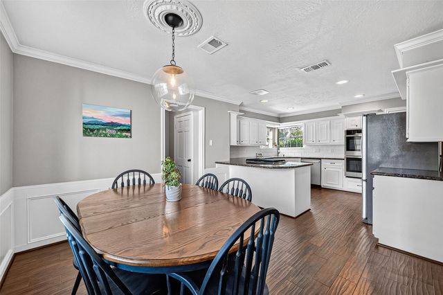 1638 Fall Valley Drive, Houston, TX 77077