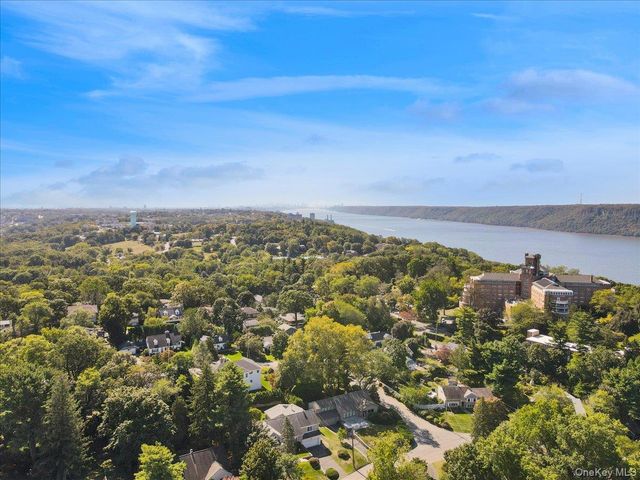 8 Harvard Lane, Hastings-on-hudson, NY 10706