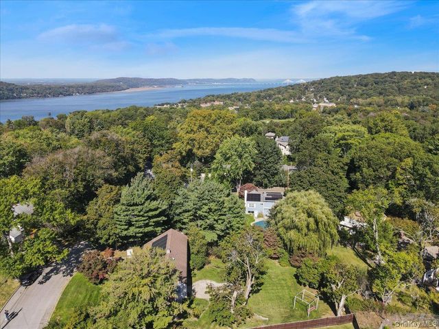 8 Harvard Lane, Hastings-on-hudson, NY 10706