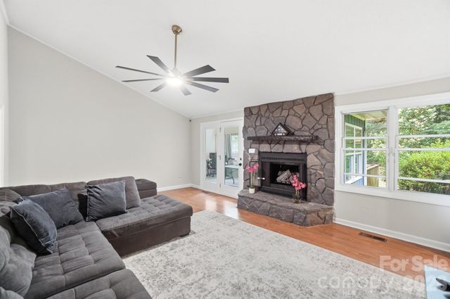 214 Griffin Lane, Marshville, NC 28103
