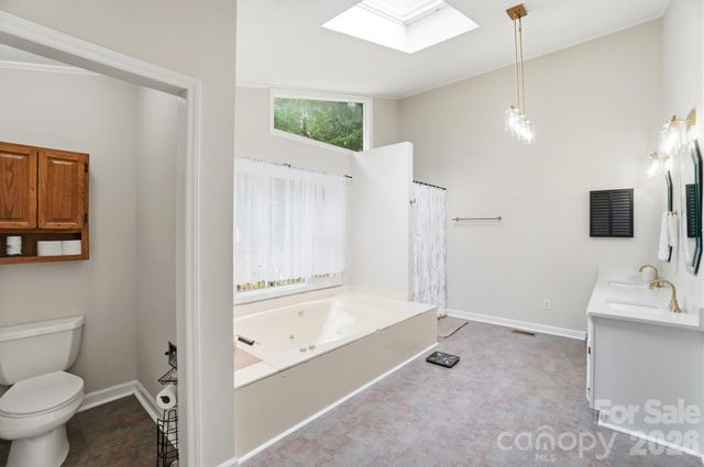 214 Griffin Lane, Marshville, NC 28103