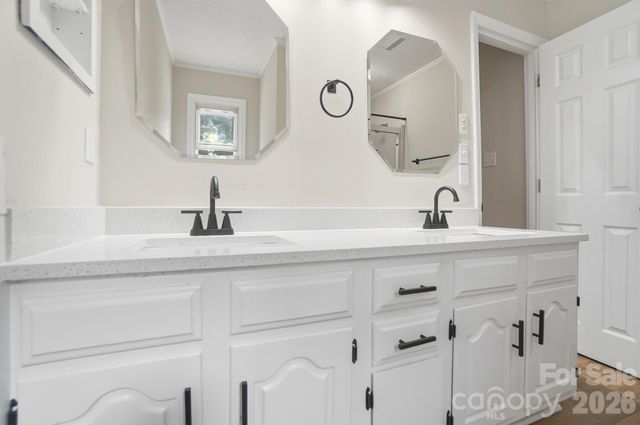 214 Griffin Lane, Marshville, NC 28103