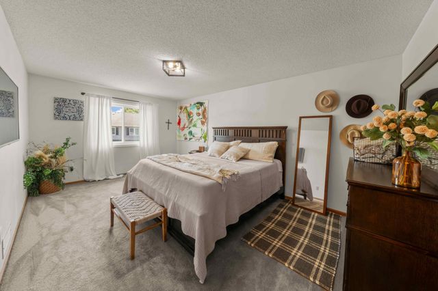 14808 Lower Endicott Way, Apple Valley, MN 55124