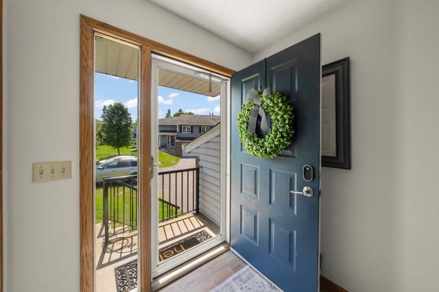14808 Lower Endicott Way, Apple Valley, MN 55124