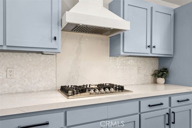 80 Huntington 402, Huntington Beach, CA 92648