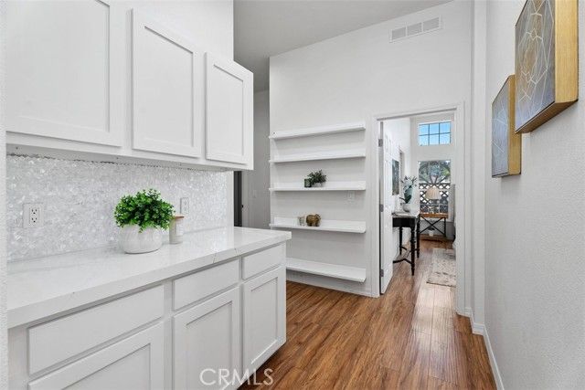 80 Huntington 402, Huntington Beach, CA 92648