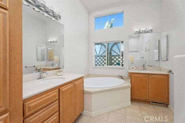 80 Huntington 402, Huntington Beach, CA 92648