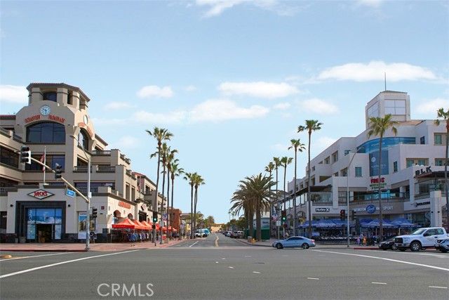 80 Huntington 402, Huntington Beach, CA 92648