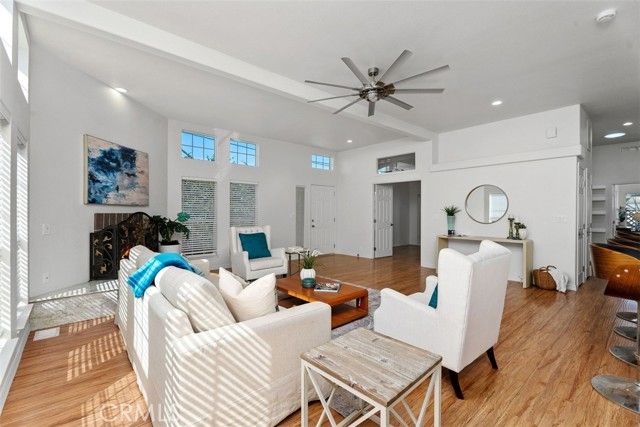 80 Huntington 402, Huntington Beach, CA 92648