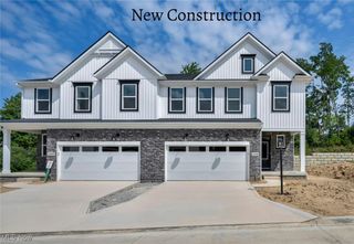 2088 Glenmont Drive, Brunswick, OH 44212