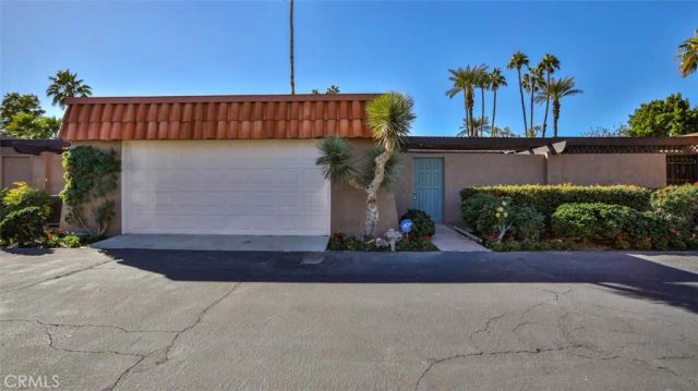 49171 Washington Street, La Quinta, CA 92253