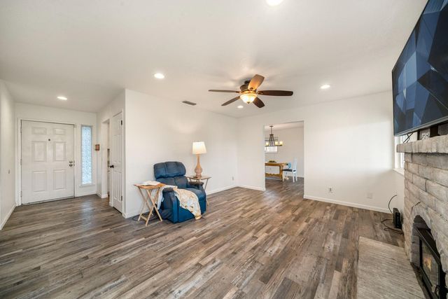 7358 Candlelight Way, Citrus Heights, CA 95621