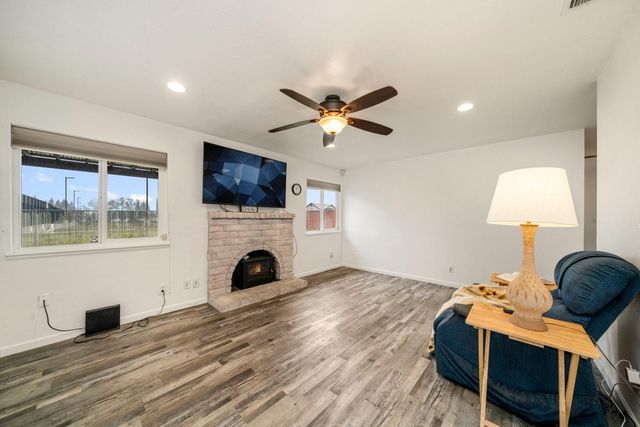 7358 Candlelight Way, Citrus Heights, CA 95621