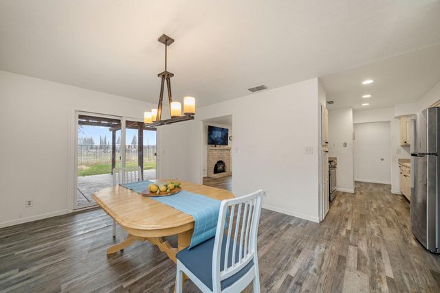 7358 Candlelight Way, Citrus Heights, CA 95621