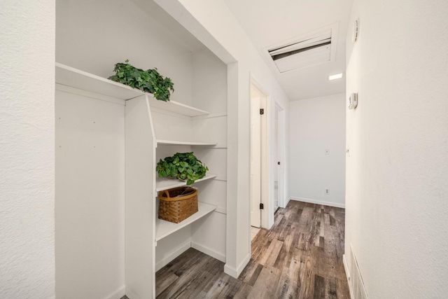 7358 Candlelight Way, Citrus Heights, CA 95621