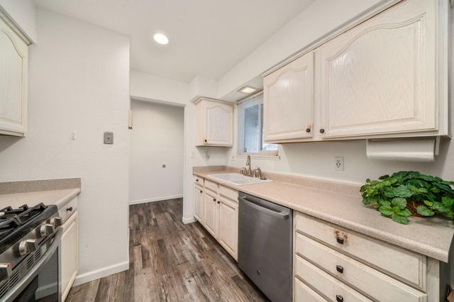 7358 Candlelight Way, Citrus Heights, CA 95621