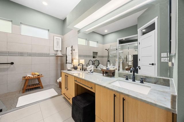 168 Dan Moody TRL, Georgetown, TX 78633