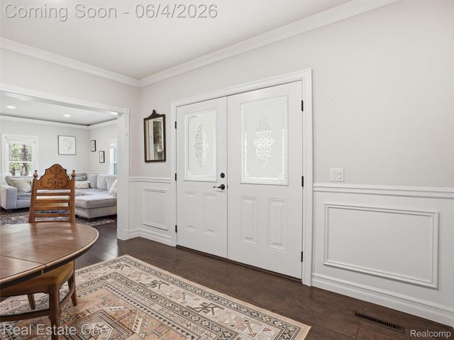 879 N Hacker Road, Oceola Township, MI 48843