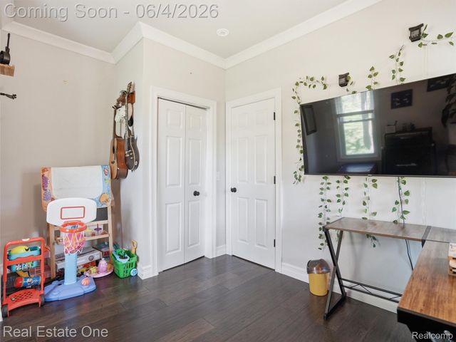 879 N Hacker Road, Oceola Township, MI 48843